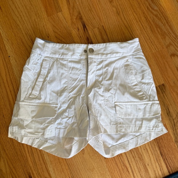 Athleta Trekkie Cargo Shorts - Picture 1 of 7